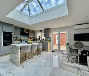 5 bedroom semi-detached house to rent - Photo 6