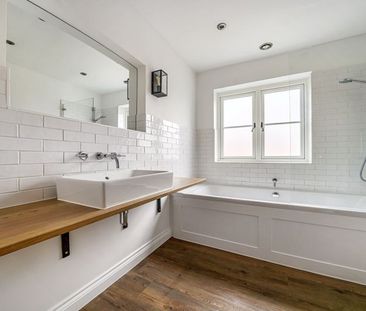 Lion Lane, Haslemere, Surrey, GU27 - Photo 3