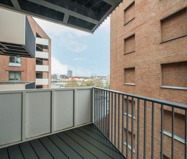 Gillender Street - Photo 1