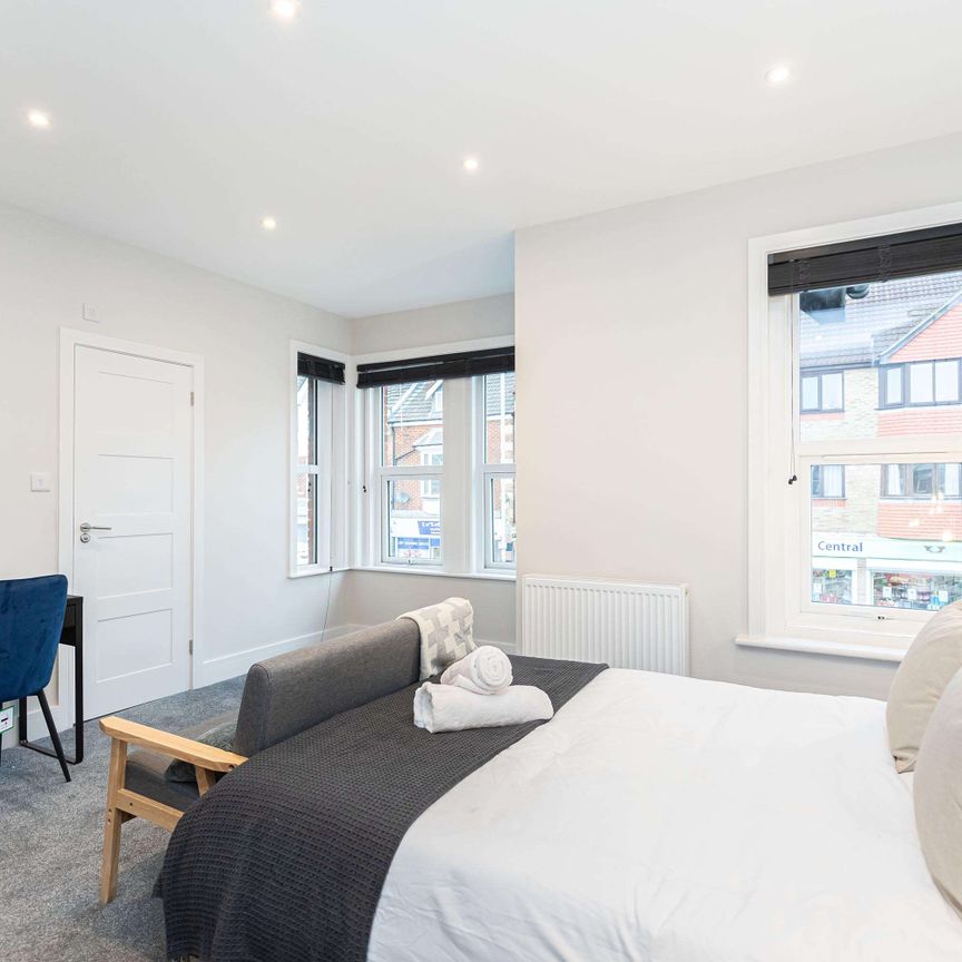 Luxury Living - En-Suite Rooms - Zero Deposit Option - Photo 1