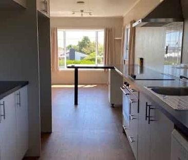 Given Street, Havelock North - Photo 2