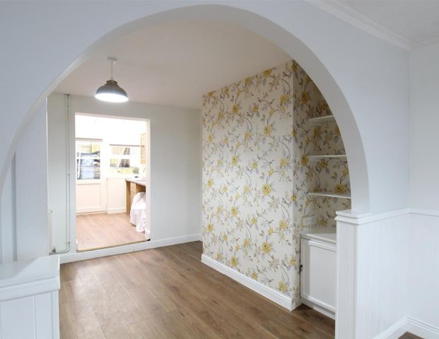 Eastland Road, Yeovil - Photo 1