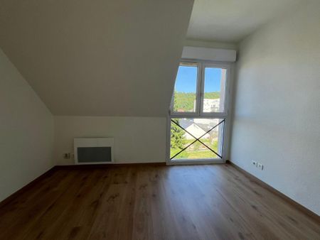 Location Appartement 3 pièces 53m² NOTRE DAME DE BONDEVILLE 76960 - Photo 2