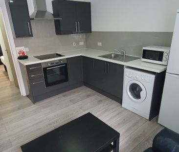 Flat 1, 25 Minny Street, Cathays, Cardiff, CF24 4ES - Photo 6
