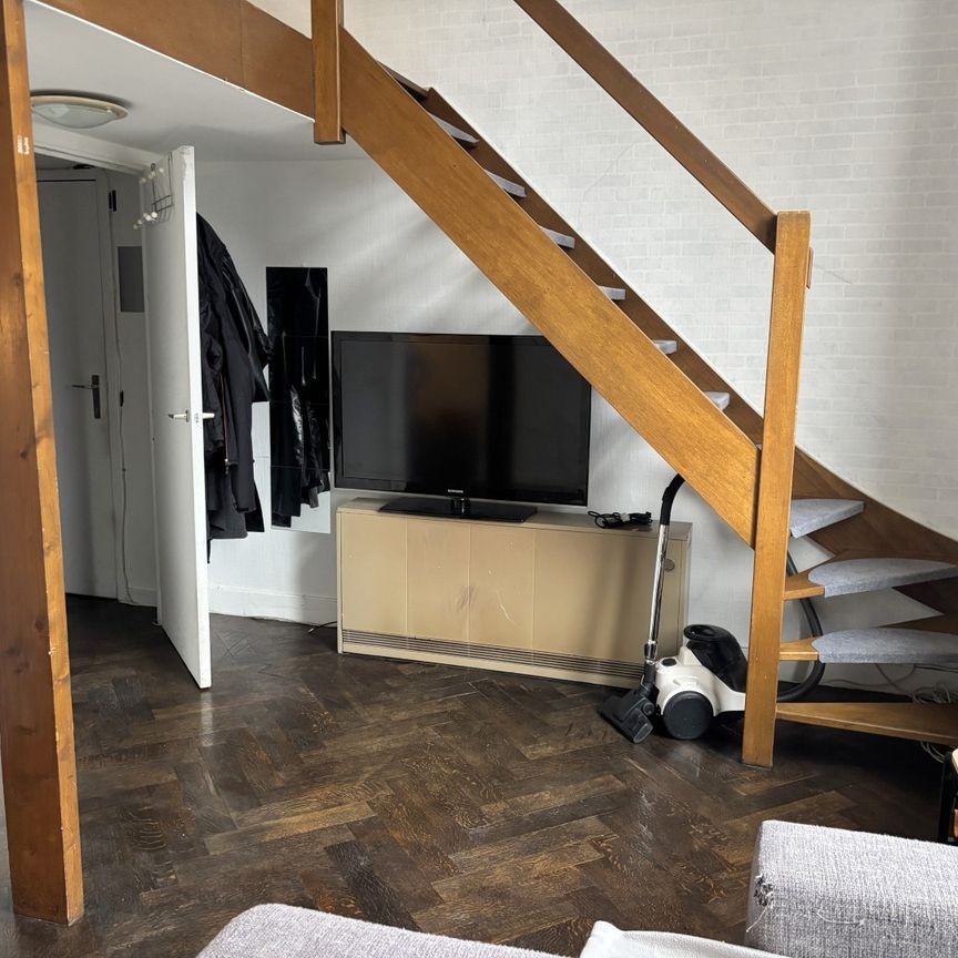 - GENT - Lichtrijke studio nabij Gent Sint-Pietersstation - Photo 1