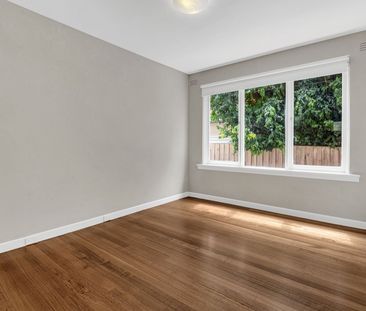 4/34 Weir Street, Balwyn VIC 3103 - Photo 2