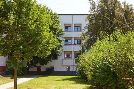 Schöner Wohnen: Günstige, individuelle 3-Zimmer-Wohnung! - Photo 3