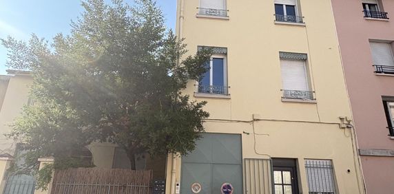 Location Appartement 1 pièce 18m² LYON 8ème - Photo 2