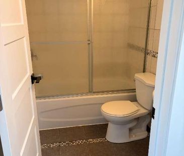 À VOIR 3 1/2 rénové appartement près métro Concorde - Photo 2