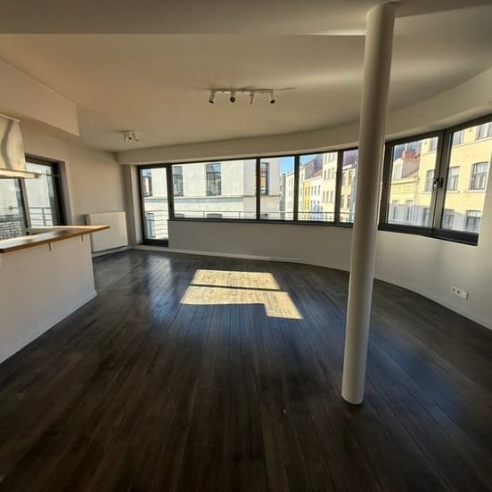 Appartement te huur - Photo 1