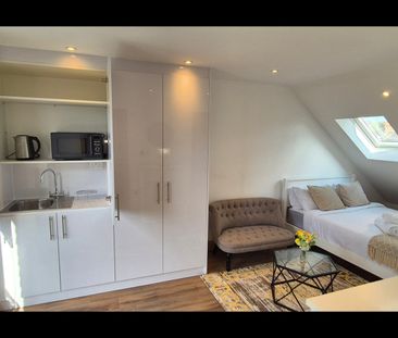 Studio Flat, Sparkbridge Road, HA1 - Photo 1