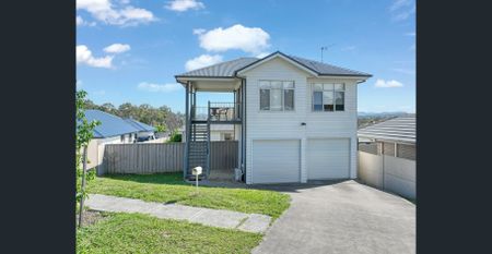 Furnished, Stylish Apartment - Photo 4