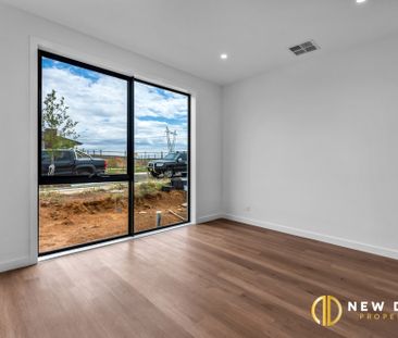 7 Bolza Street, Macnamara ACT 2615 - House For Rent | Domain - Photo 2