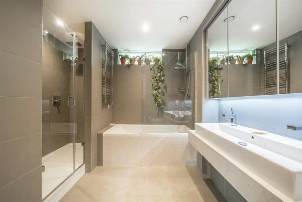 Hilary Mews, Borough, SE1 - Photo 1