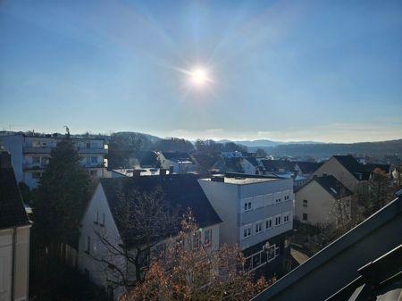 Traumaussicht über die Dächer von Neheim: Erstklassige Wohnung, XL-Ausstattung, kernsaniertes Haus - Foto 4