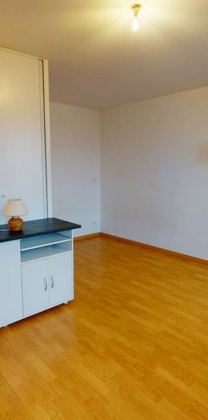 APPARTEMENT AVEC PLACE DE PARKING - STUDIO - EVREUX quartier Saint-Michel (27000) - Photo 1