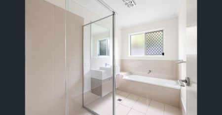 FANTASTIC 3 BEDROOM DUPLEX - Photo 4