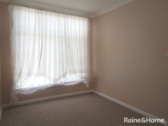 Three Bedroom Home! - Photo 1