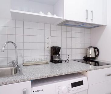 Carrer dels Àngels - Photo 3