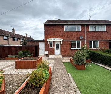 2 bedroom end of terrace house to rent - Photo 1