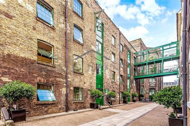 2 Maidstone Buildings Mews, London Bridge - Photo 1