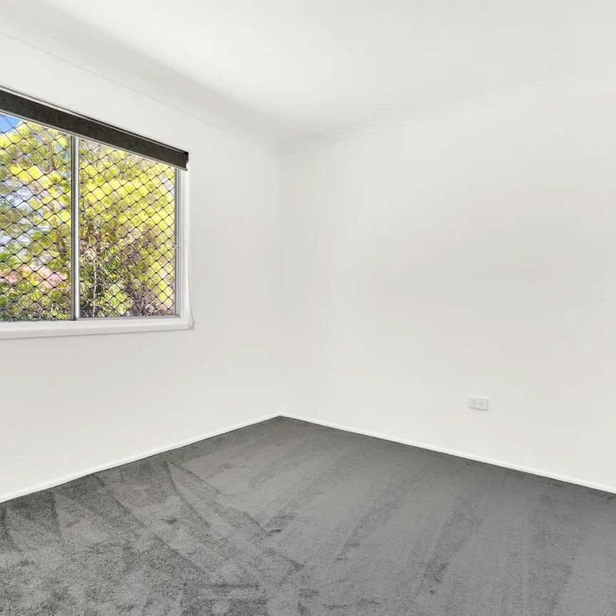 Perfectly Priced, Positioned & Presented - Photo 1