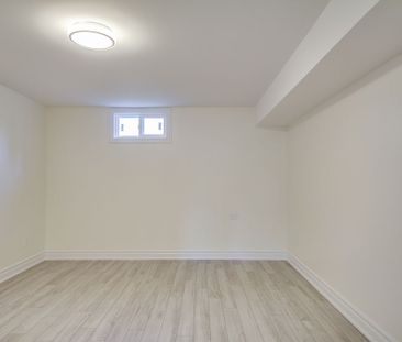 For Lease - 293 Labrador Drive Unit# B, Oshawa, Ontario - Photo 4