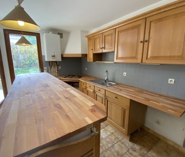 T2 BARRIERE DE BEGLES - Photo 3