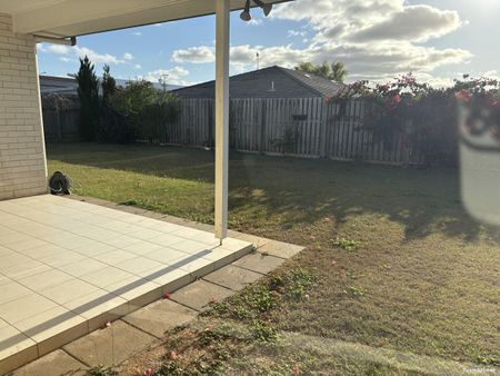 Spacious Family Living in Prime Urraween Location - Photo 4