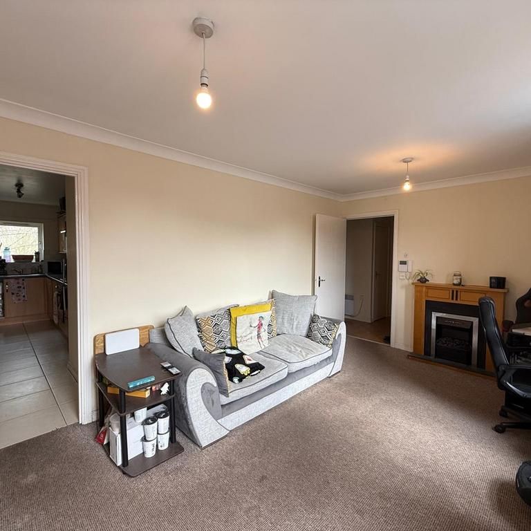 2 bedroom flat to rent - Photo 1