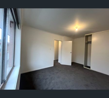 10/47 Waxman Parade, Brunswick West, Vic 3055 - Photo 1