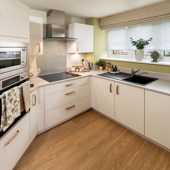 2 bedroom retirement property to rent - Photo 1