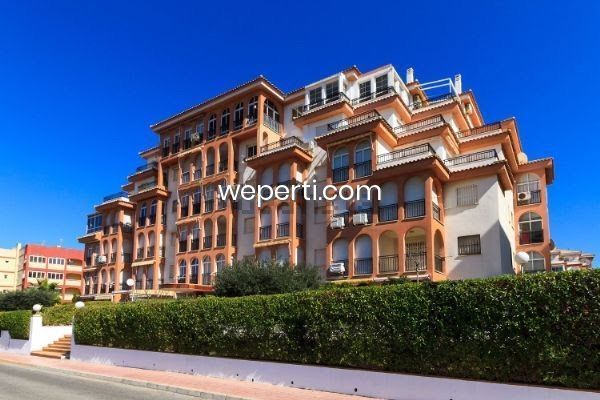 Apartment in Torrevieja, La Mata, for rent - Photo 1