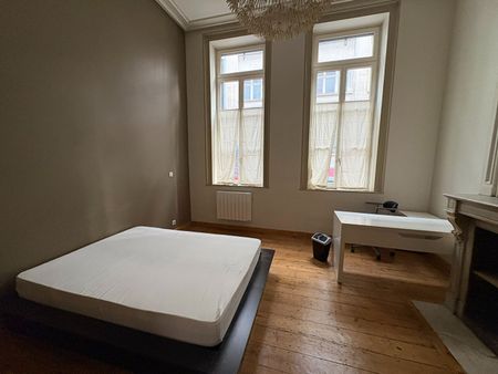 Location Appartement 2 pièces 48m² LILLE 59000 - Photo 2