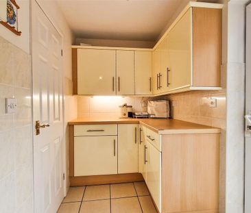 5 bedroom detached house to rent - Photo 5