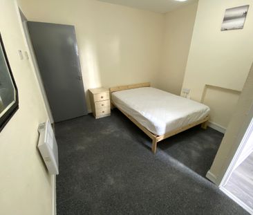 £700 PCM, Furnished One Bedroom First Floor Flat in Partridge Road,... - Photo 4