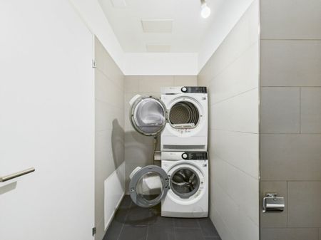 Appartement mansardé à la pointe de la technologie - Photo 4