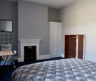 1 bedroom in a house share to rent - Photo 6