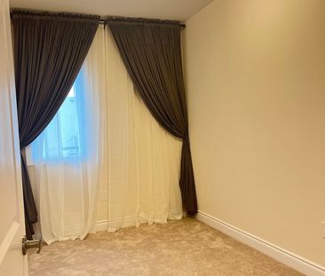 For Lease - 251 Tennant Circle, Vaughan, Ontario - Photo 4