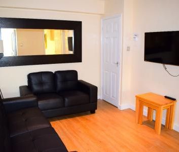 11 Gordon Road, Canterbury, Kent, CT1 - Photo 3