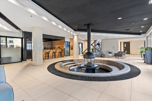 195 Rue Peel, Montréal (Le Sud-Ouest), QC H3C - Photo 1