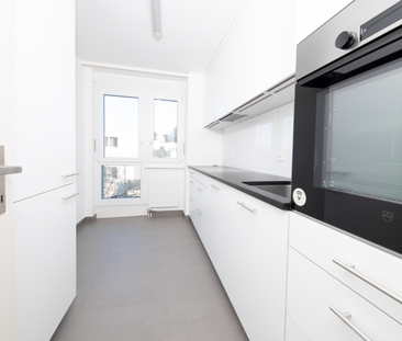 2 Monate Gratismiete - schön sanierte und sonnige 3.5 Zimmerwohnung - Foto 1