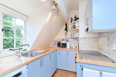 Studio to rent - Photo 2
