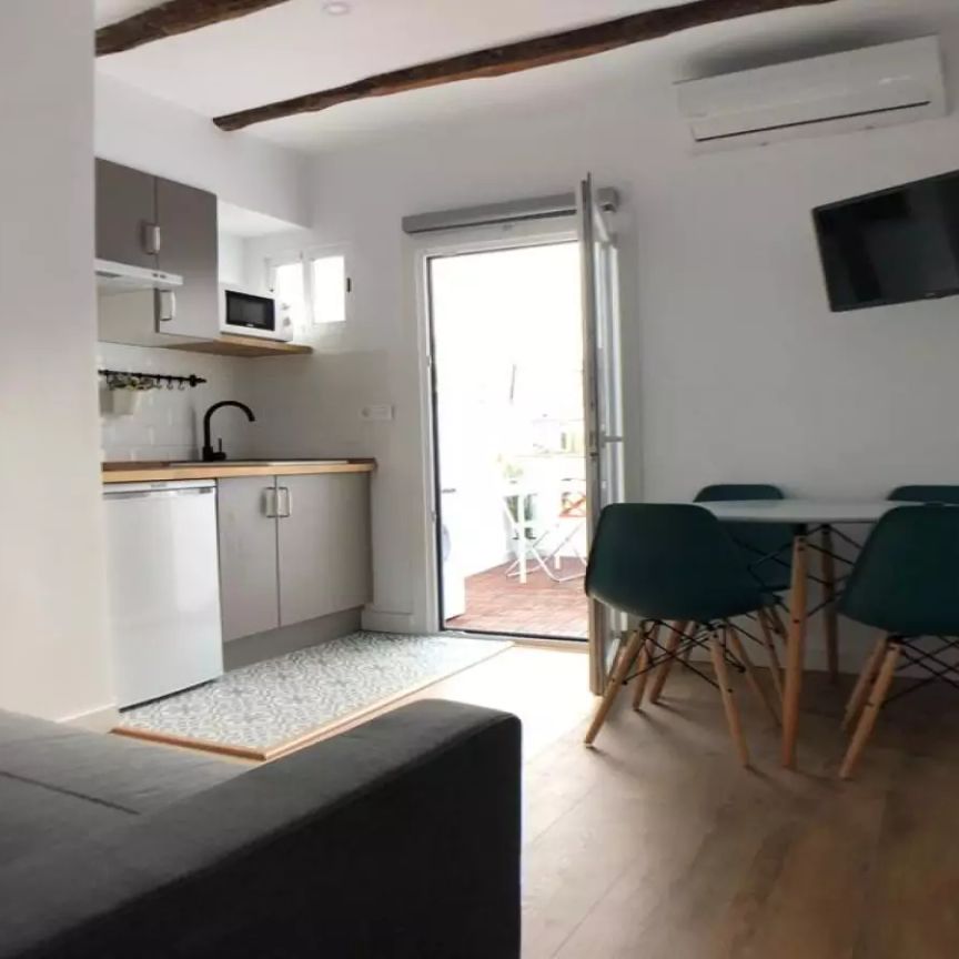 2-bedroom apartment for rent in Collblanc, bills included - Photo 1