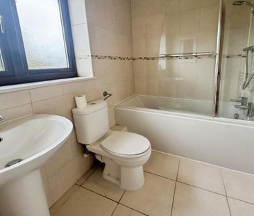 3 bedroom detached house to rent - Photo 5