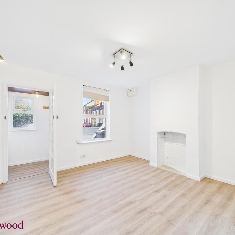 2 bedroom terraced house to rent - Photo 1