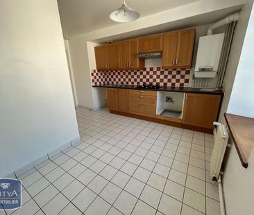 Location Appartement 5 pièces 118m² BOURGES 18000 - Photo 2