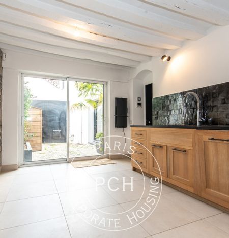Maison • Centre Ville - Photo 3