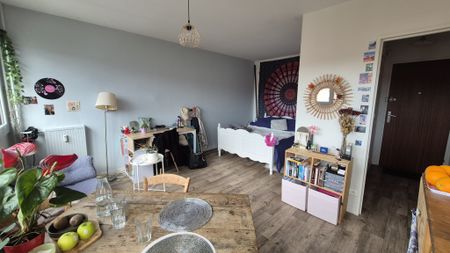 Location Appartement 1 pièce 27m² CLERMONT FERRAND 63000 - Photo 2