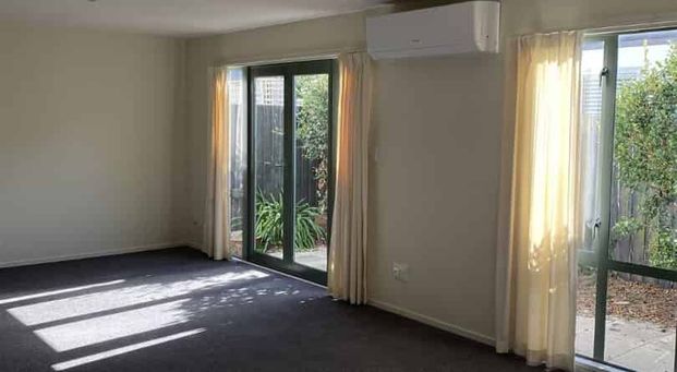 Three bedroom, two bathroom home in Merivale - Photo 1